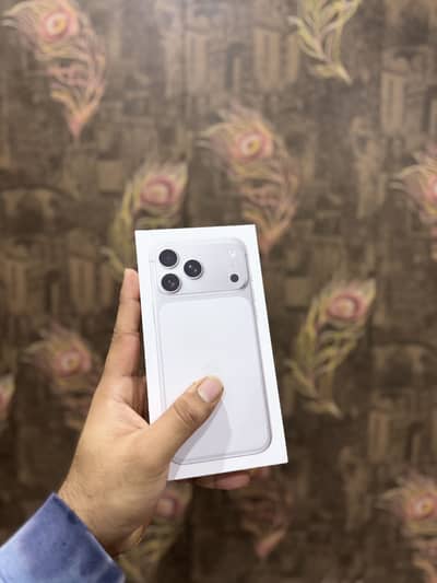 iphone 17 Pro Max 256 GB japan Silver