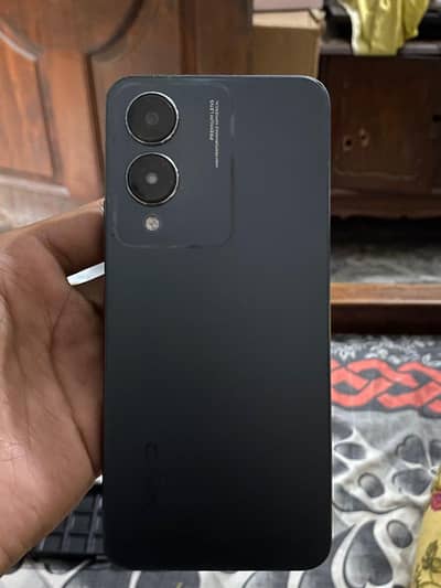 vivo y17s all ok sale kr ky iphone 11 ya 12 Lena Chahta ho