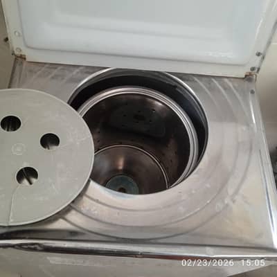 spin dryer in metal body