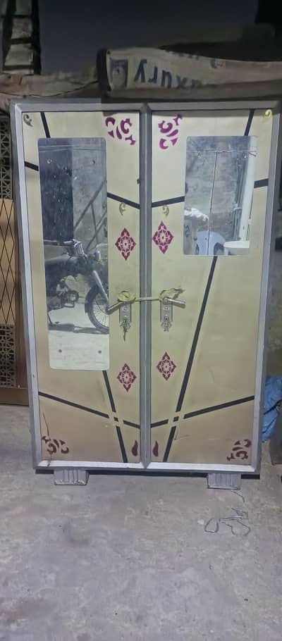 iron wardrobe recondition like new