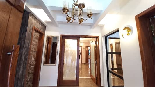 1 Kanal Upper Portion Available In Abdalian Society Near By UCP University And Shoukat Khanam