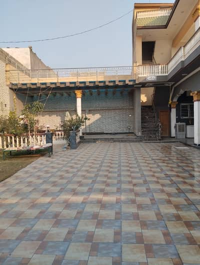 Prominently-Located Prime Location House Available In D-17 For sale