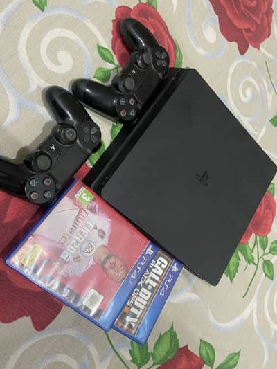 ps4 slim 1tb excellent condition