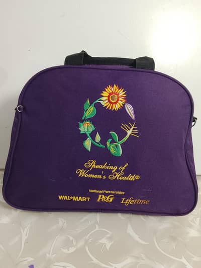 Traveling Bag / Duffle Bag / Gym Bag