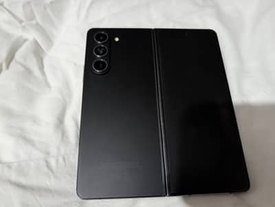 Samsung Z Fold 5 12/512 offical PTA approved