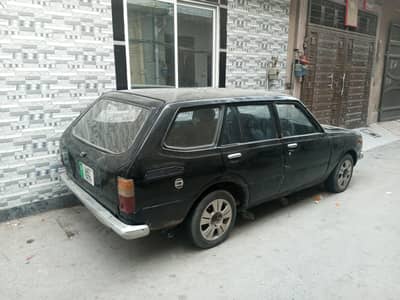 Toyota corolla 1976 station van beautiful car 0324-436-3670