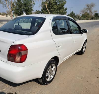 TOYOTA PLATZ F 1.0
