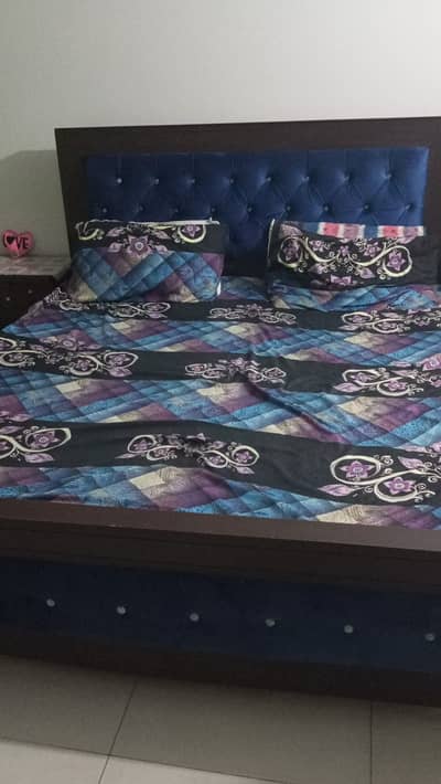 King size bed with 2 side table and  with mattress