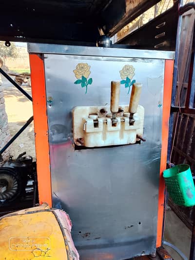 icecream machine good condition