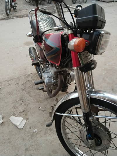 Honda 125 18 model