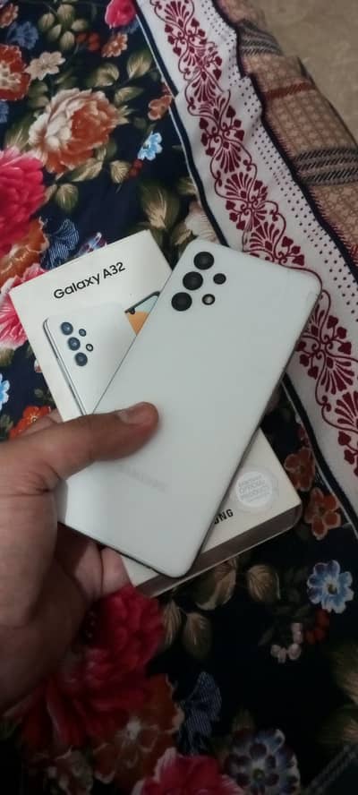 Samsung a32 with box orignal