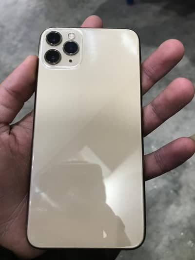 iPhone 11 Pro Max.  jv