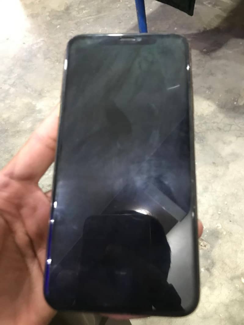 iPhone 11 Pro Max.  jv 1