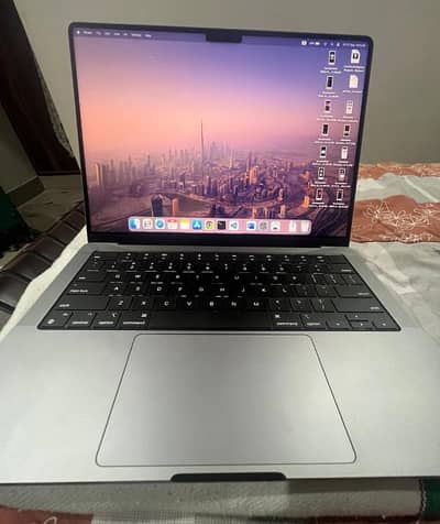 Apple mackbook pro m2