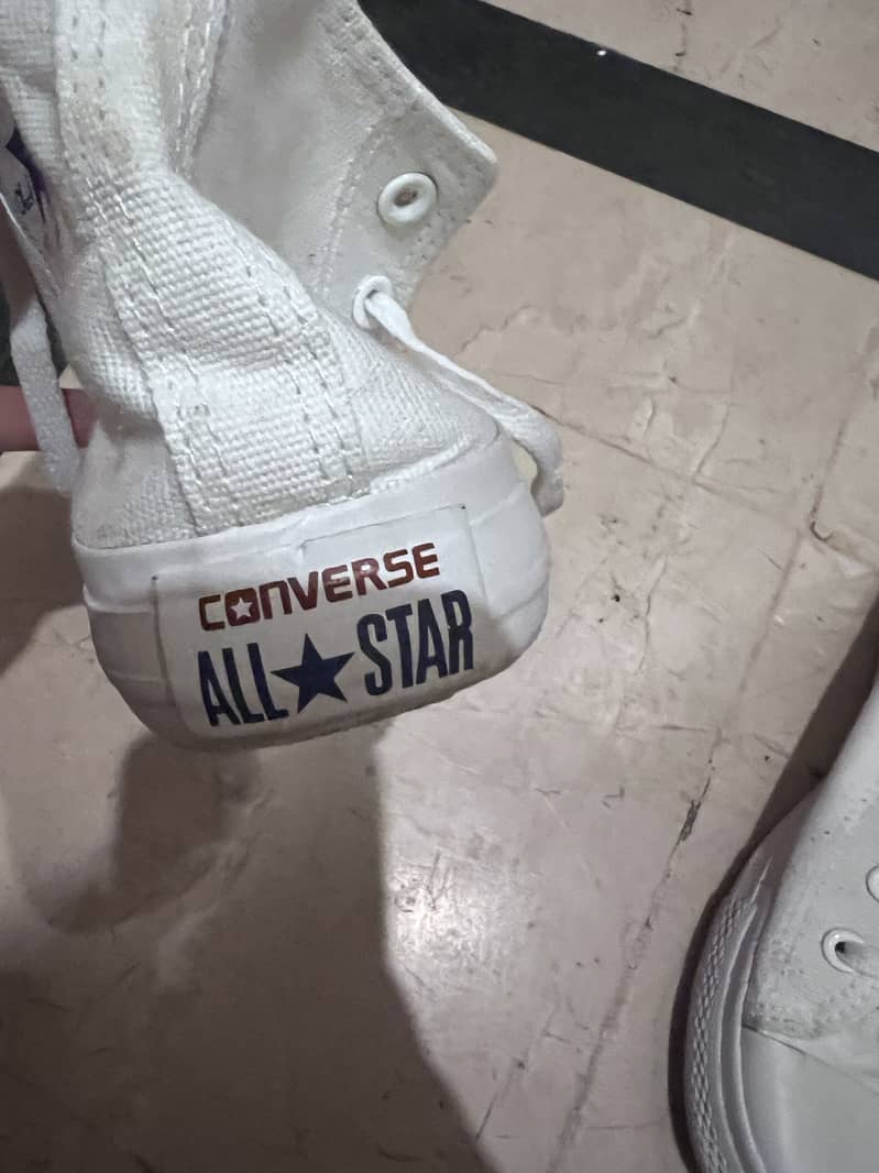 Converse white 1