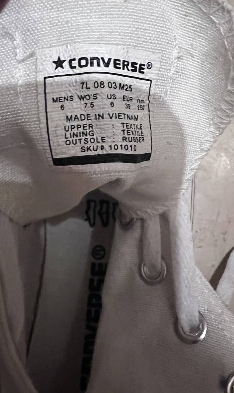 Converse white 2