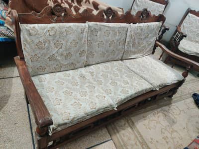Used sofa set for sell (asali lakri)