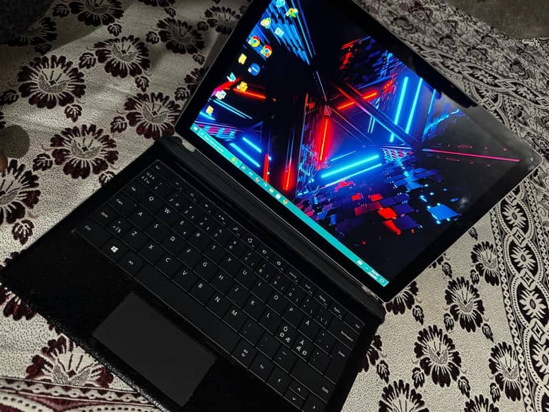 Microsoft surface 6 pro 0