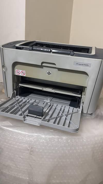 HP laser Jet p1505N