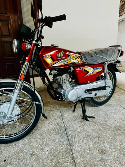 Honda Bike | Model CG 125 | Year 2025 | 1300 Kms Call 0329 - 1799991