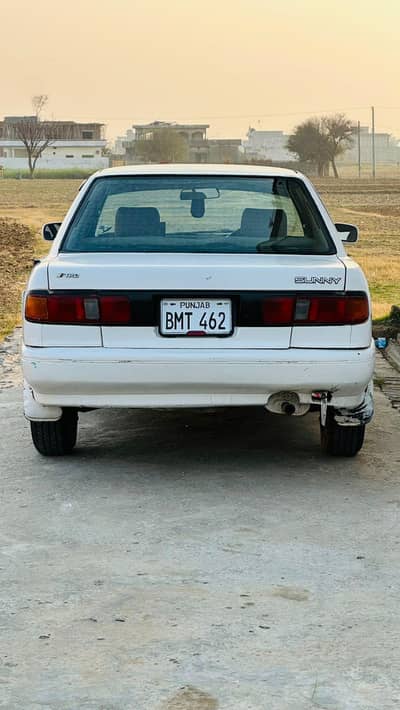 Nissan Sunny B13