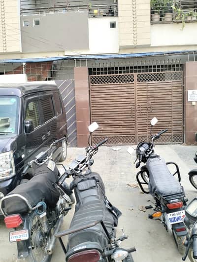Spacious Ground Floor 4 Bed D/D For Sale Maqboolabad, Karachi