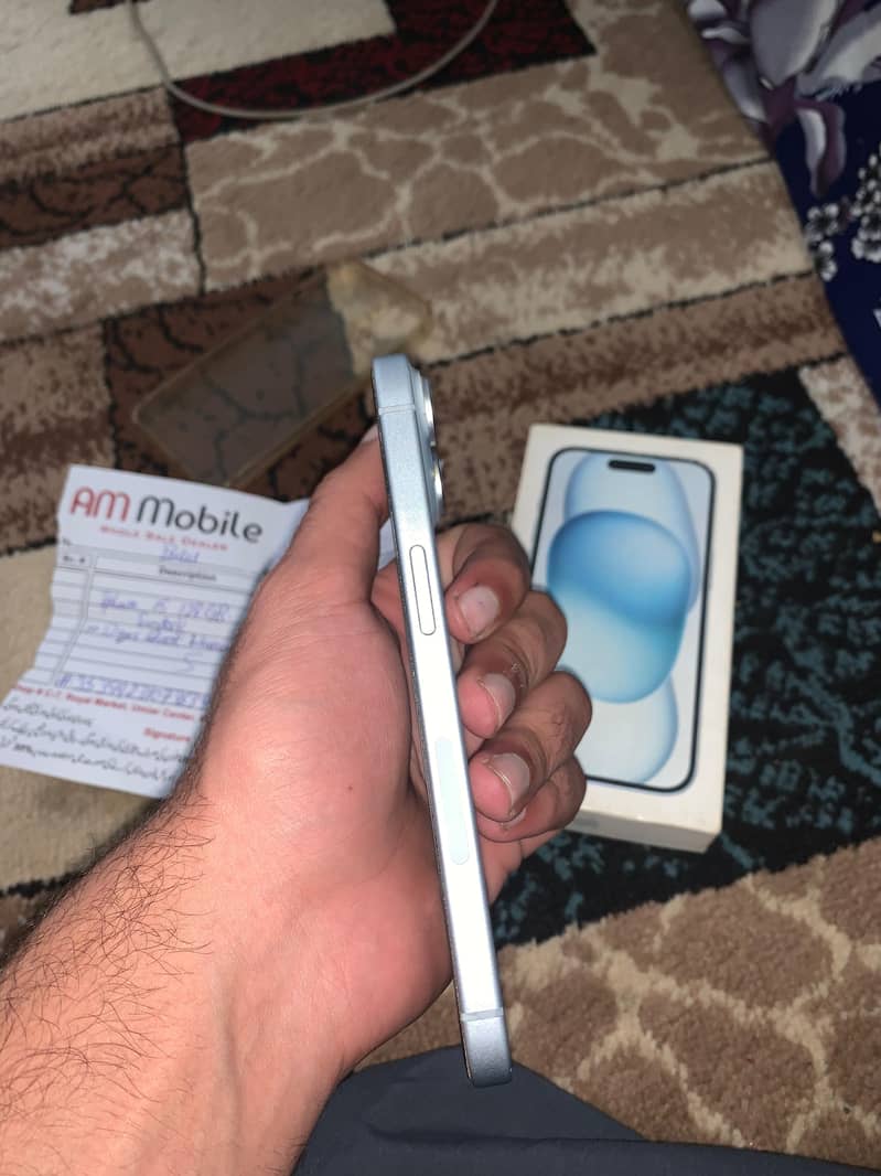 IPHONE 15 6