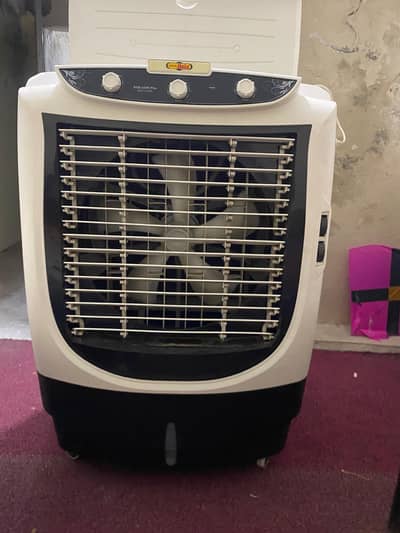 cool air fan just so low price for sell 10/10codition
