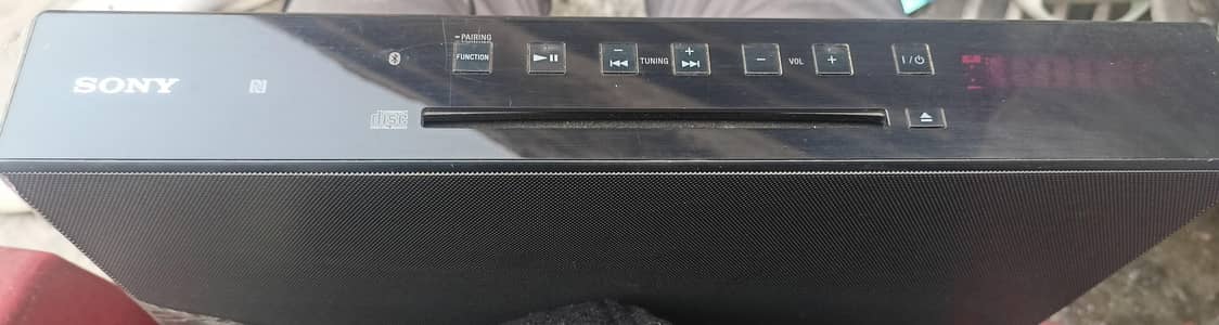 sony Bluetooth speaker look like new