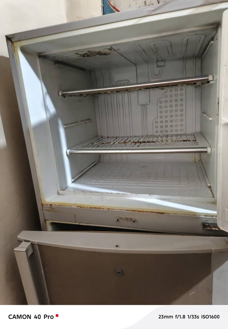 refrigerator 3