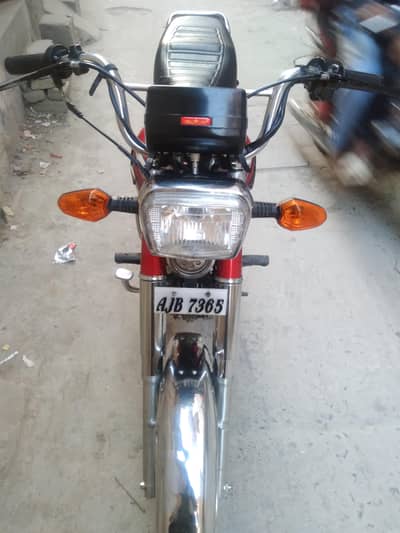 Uninon Star 22 model 2021 ke end me nikla hy