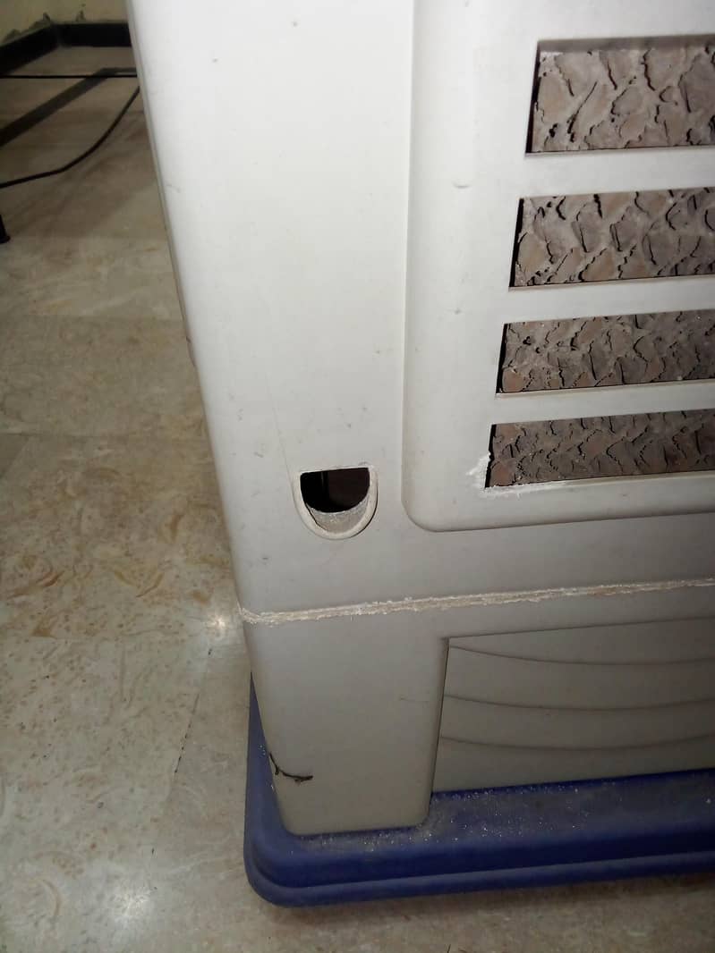Room cooler 9