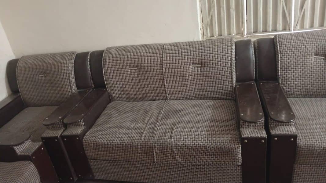 sofa with center table 0