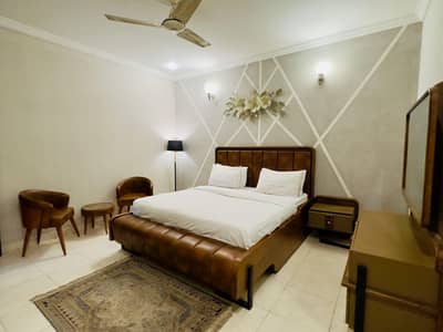 Rooms Available in guest house for daily Basis rent