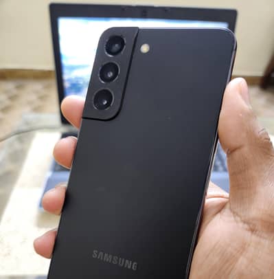 SAMSUNG GALAXY S22 (128GB+IMPORTED+OFFICIALLY PTA APPROVED+8K SHOOT)