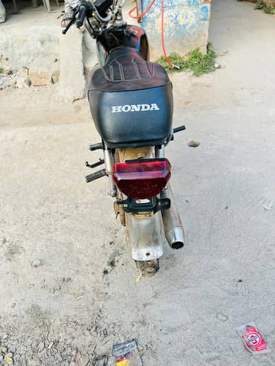 Honda CD 70 Model 2011