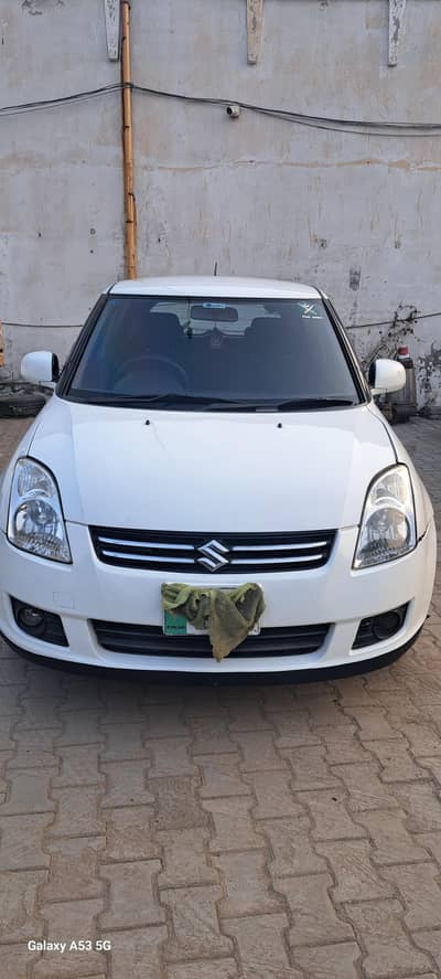 suzuki swift dlx 2014 model