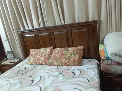 Double bed 3 Pc furniture like a new