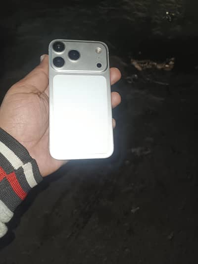 XR 17Pro White, convert, original