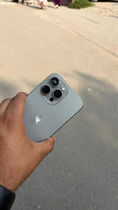 iphone 15 pro max Natural titanium