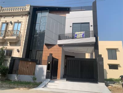 5 MARLA BRAND NEW MODERN DESIGN NEAR TO PARK HOUSE FOR SALE IN DHA PHASE 11 RAHBAR SECTOR 2