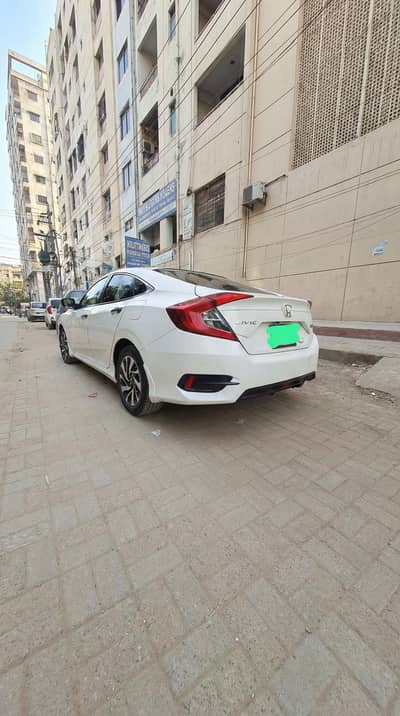 Honda Civic x 1.8 ug sunroof 2018