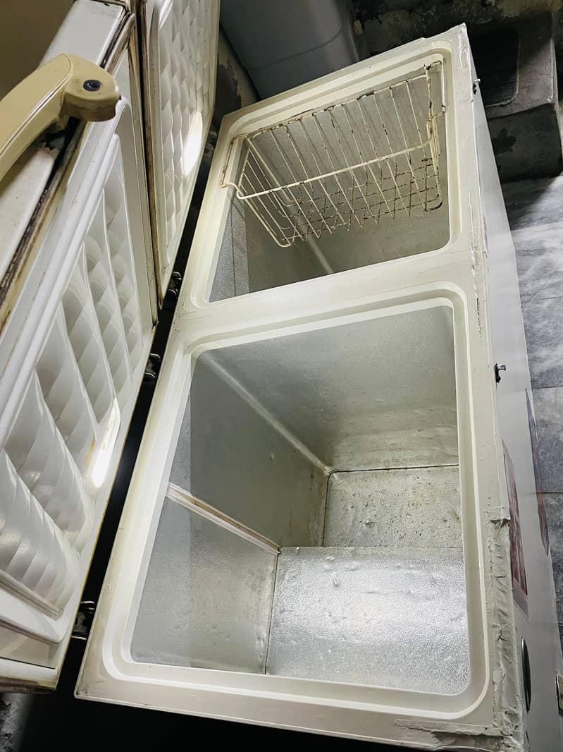 waves deep freezer 5