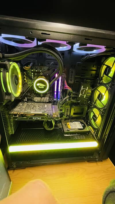 Ryzen 5 2600 GTX 1070 GAMING PC