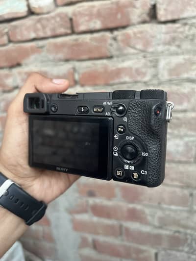 Sony A6500 With 30mm (with boxes, chargers, 3 batteries)