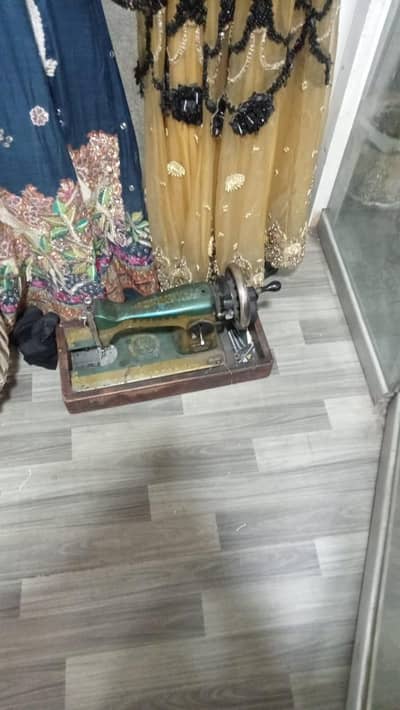 sewing machine good condition
