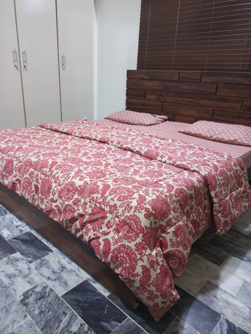 BED & Dressing Table 30000 1