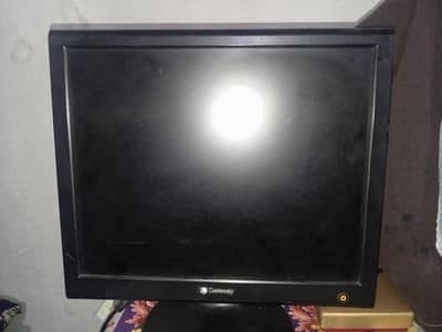 LCD urgent sale