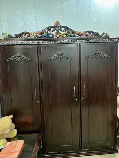 Chinioti Furniture for Sale – Urgent (Moving Abroad) wardrobes
