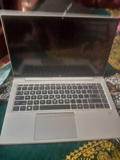 HP Eletbook 16 GB Ram 520 GB SSD good condition for sale